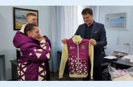 15.02.2024 Новую спортивную форму получили первые участники игр «Дети Приморья» из муниципалитетов края | Администрация муниципального округа город Партизанск Приморского края Официальный сайт